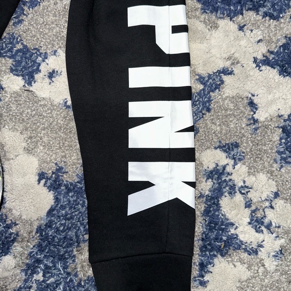 NWT- Victoria's Secret Everyday Lounge Fleece Jogger Sz Medium - Picture 3 of 6